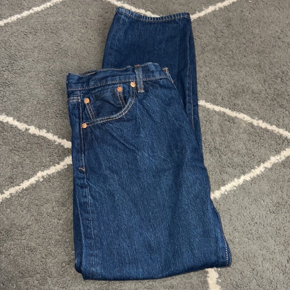 Levi’s 501 Original Shrink To Fit Button Fly Blue Jeans - Picture 2 of 9